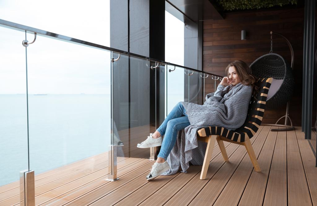 Drewno naturalne na balkon